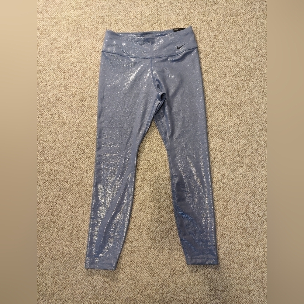 The Nike One, tight fit leggings, 7/8 length size M